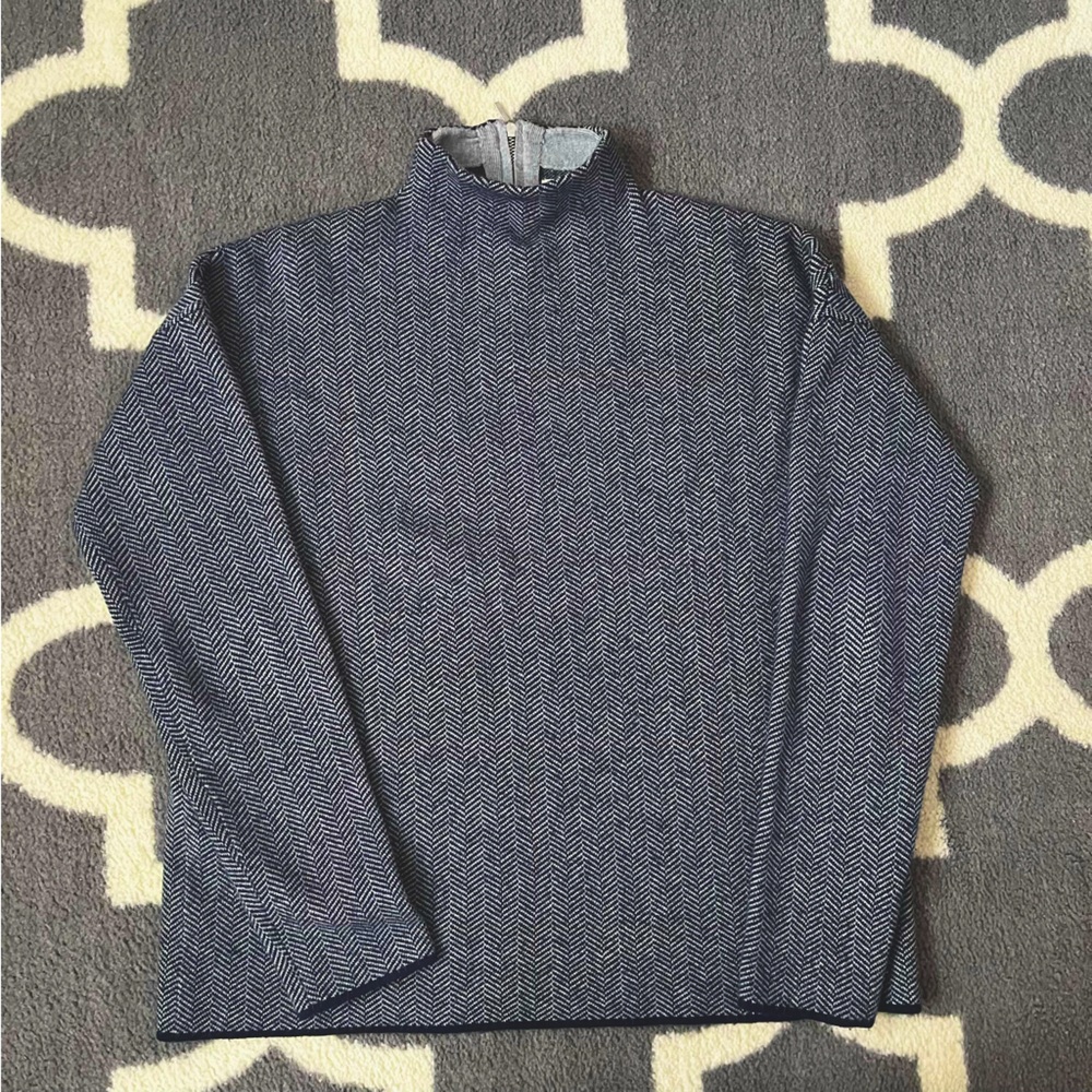 CHRISTIAN SIRIANO navy blue soft women’s Herringbone Sweater